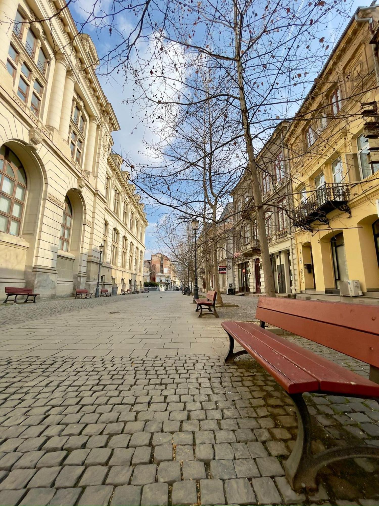 Old Town Jacuzzi Studio Bucharest Exterior photo